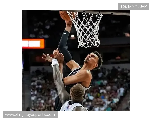 关键抢断 + 绝杀,这就是超级巨星的气质